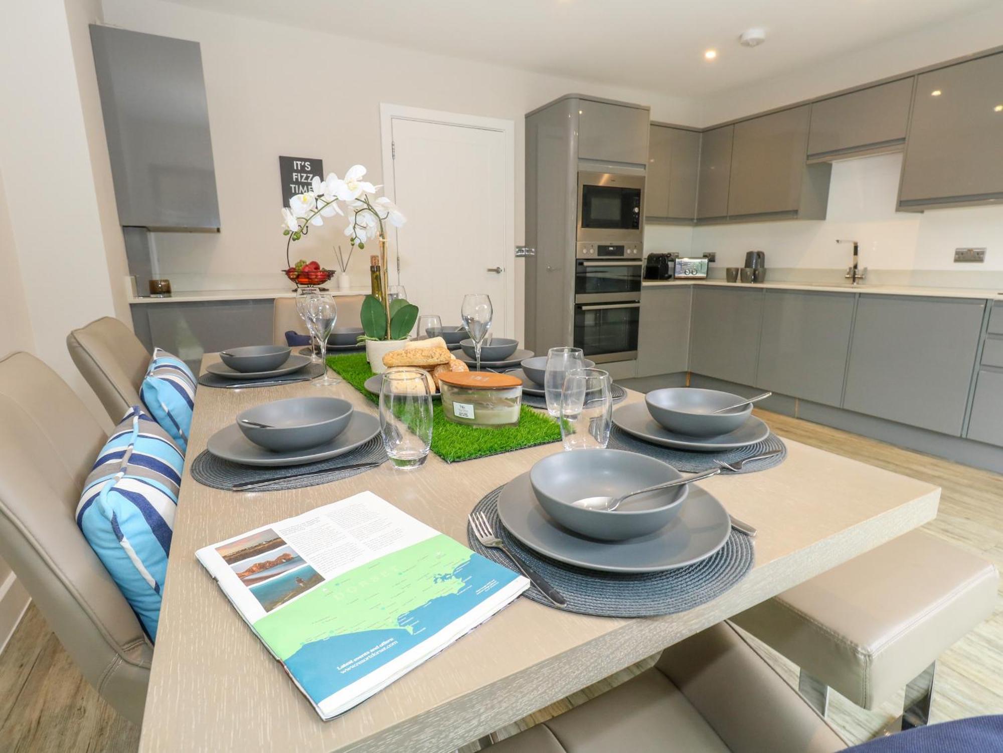 66A Danecourt Road Villa Poole Eksteriør bilde
